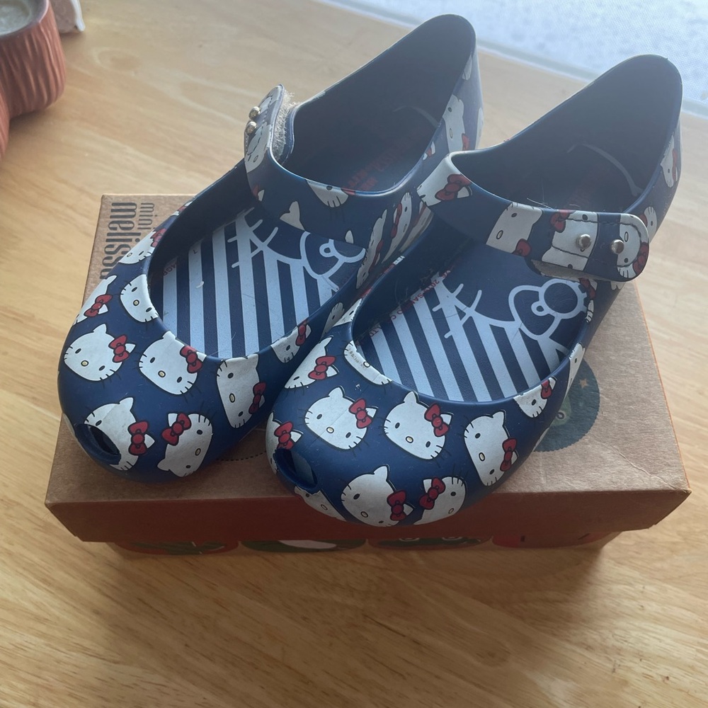 Mini Melissa ultra girl  + Hello Kitty Mary Jane 11
